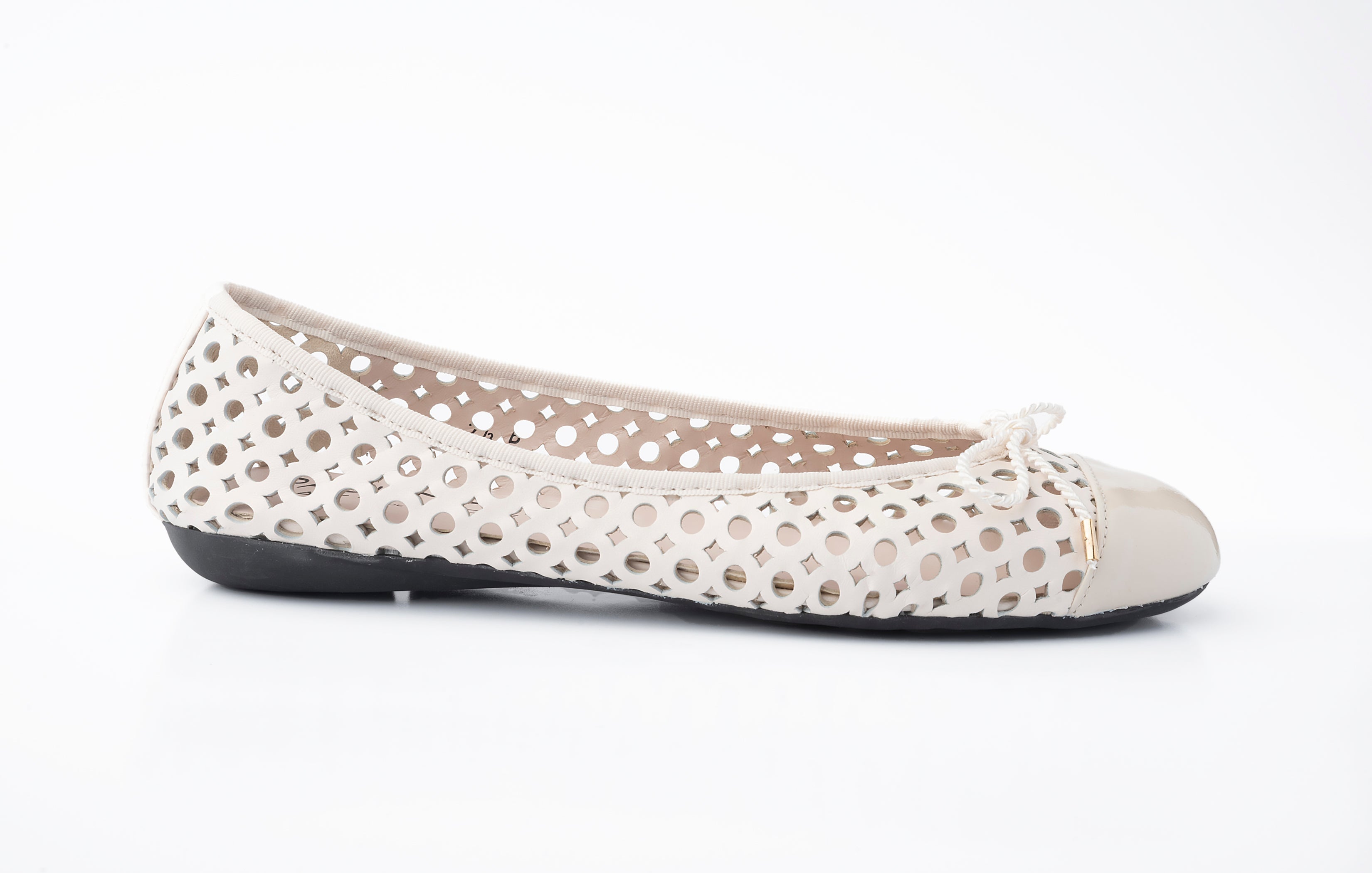 PAUL MAYER - BRANDY - SIZE 6 - PATENT MARFIL NAPPA MARFIL
