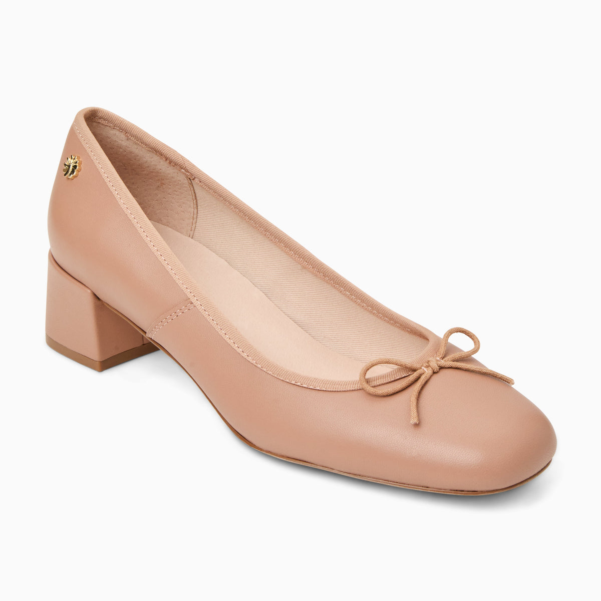 Maddy Pump in Café Au Lait, product view 1