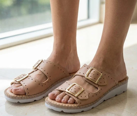 La Plume - Clara Women’s Double-Buckle Leather Sandal
