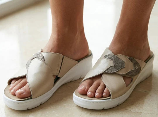 La Plume - Shirley Women’s Leather Comfort Slide