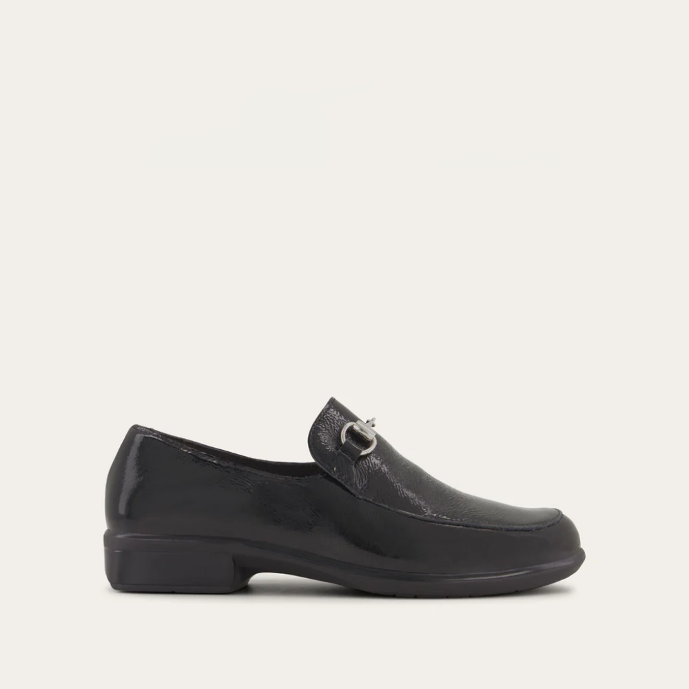 Bentu in Black Crinkle Patent Leather, product view 1