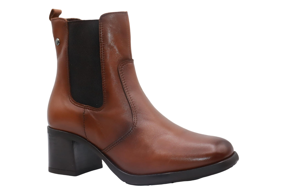 Eric Michael Betsy in TAN LEATHER — view 4