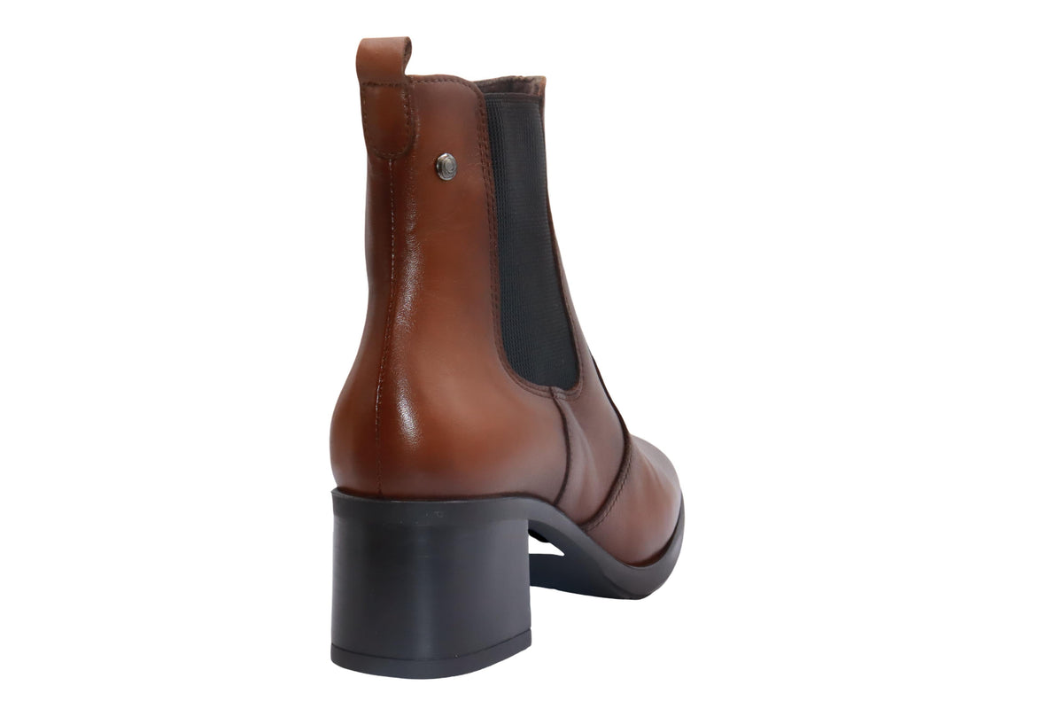 Eric Michael Betsy in TAN LEATHER — view 8