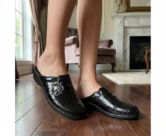 La Plume - Roma Women’s Nubuck Comfort Slide