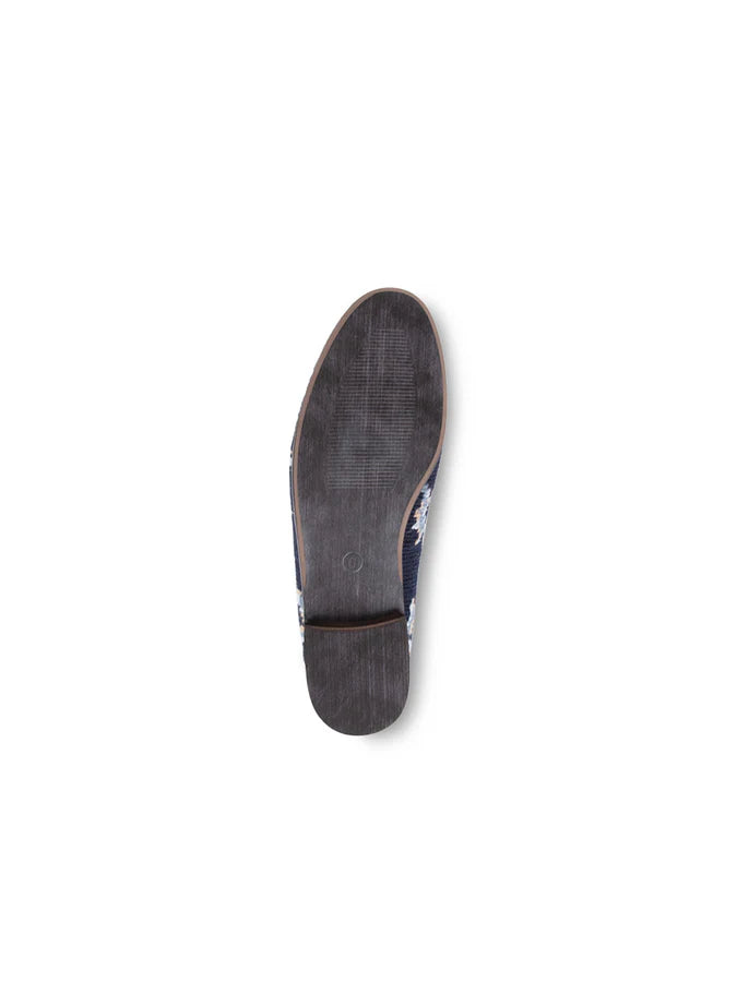 BY PAIGE - NEEDLEPOINT LOAFER