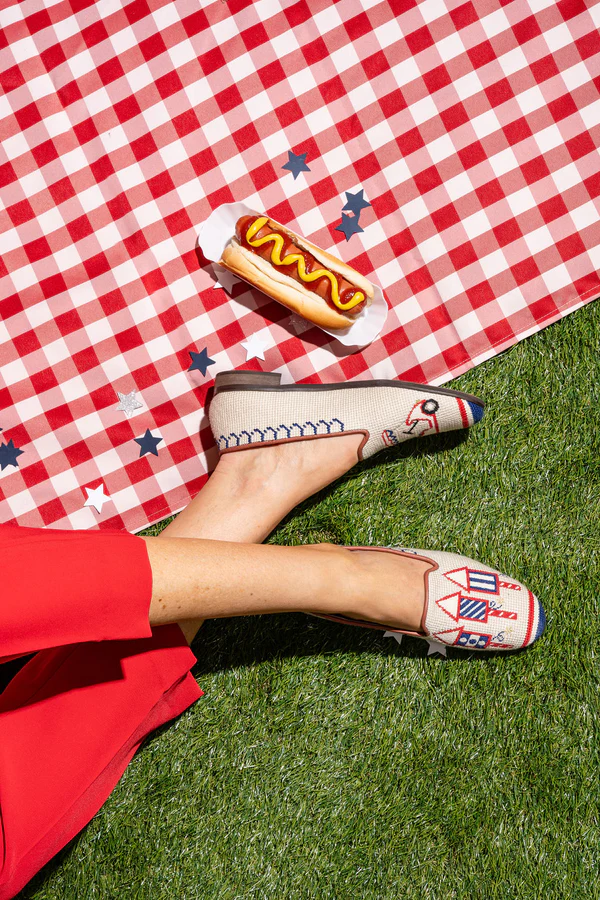 BY PAIGE - NEEDLEPOINT LOAFER IN AMERICAN SUMMER - SIZE 10 - RED WHITE & BLUE