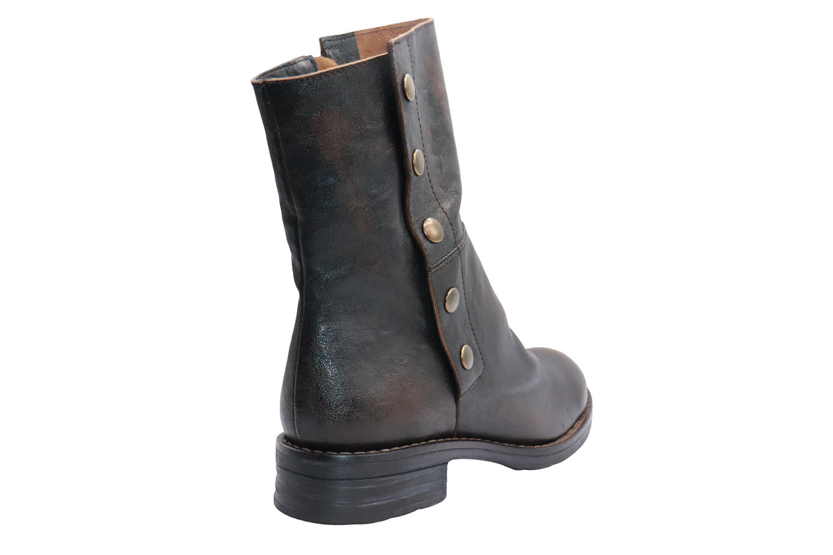 Eric Michael Candace in Brown — view 8