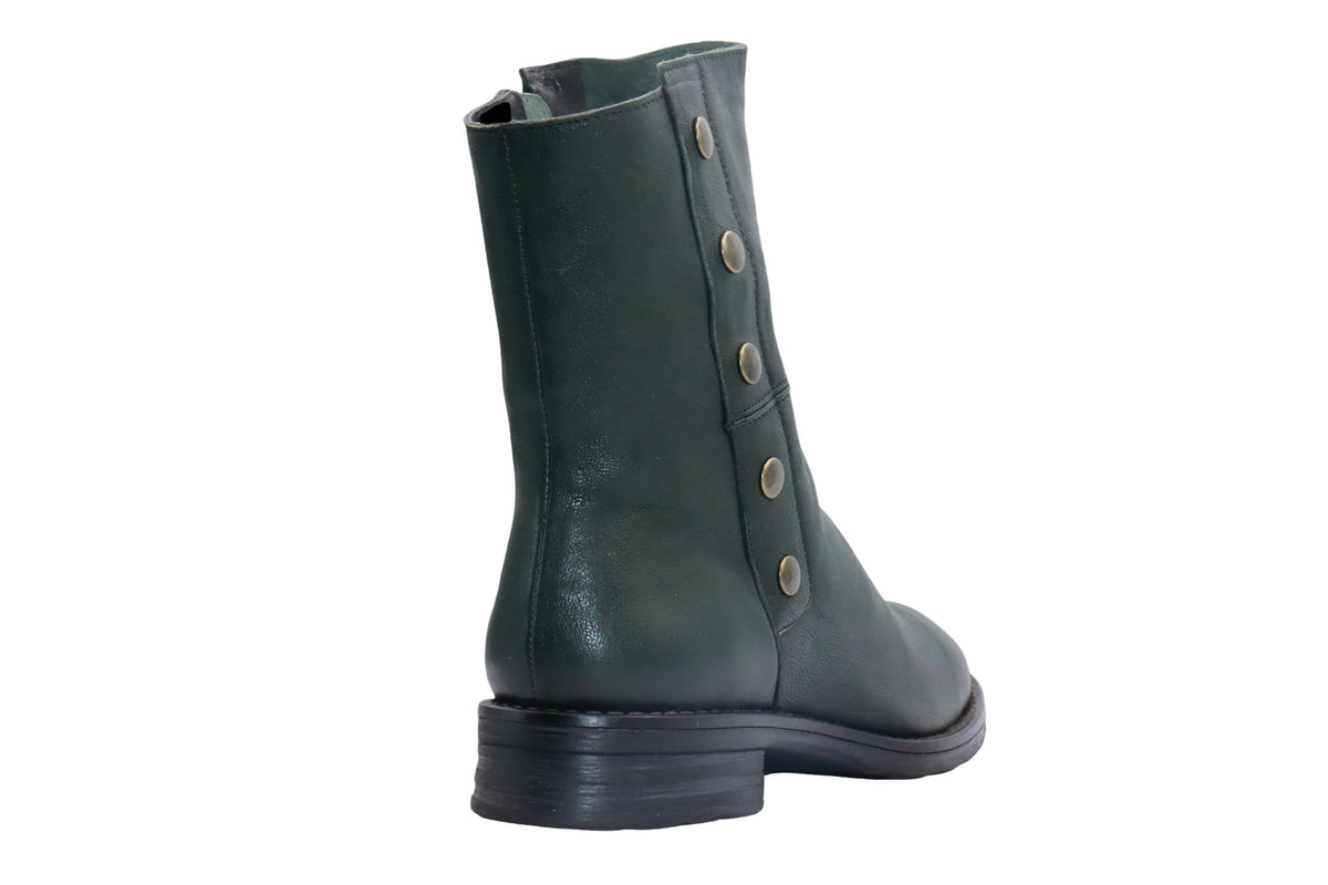 Eric Michael Candace in Green — view 6