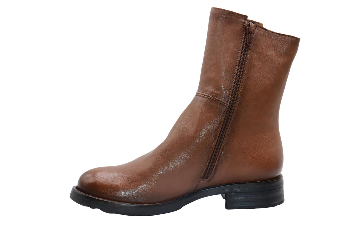 Eric Michael Candace in Tan Leather — view 6