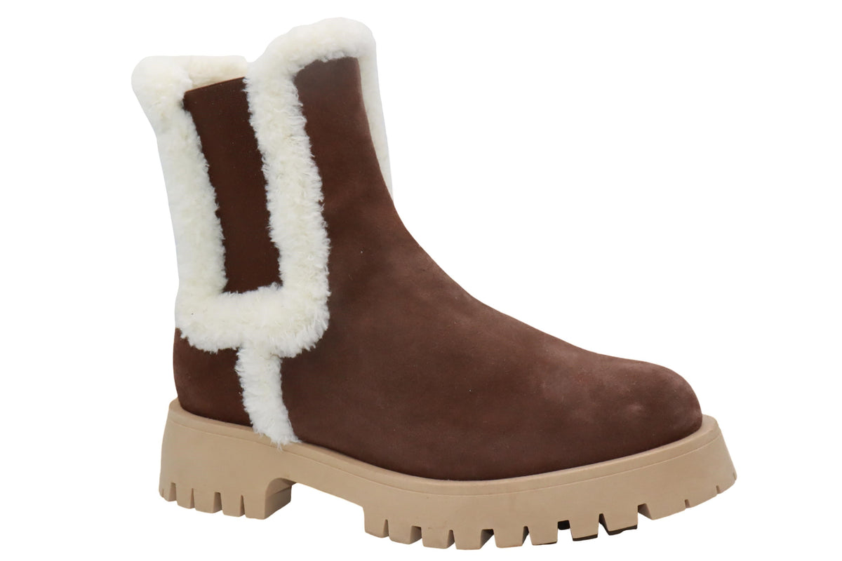 Eric Michael Como in Brown — view 4