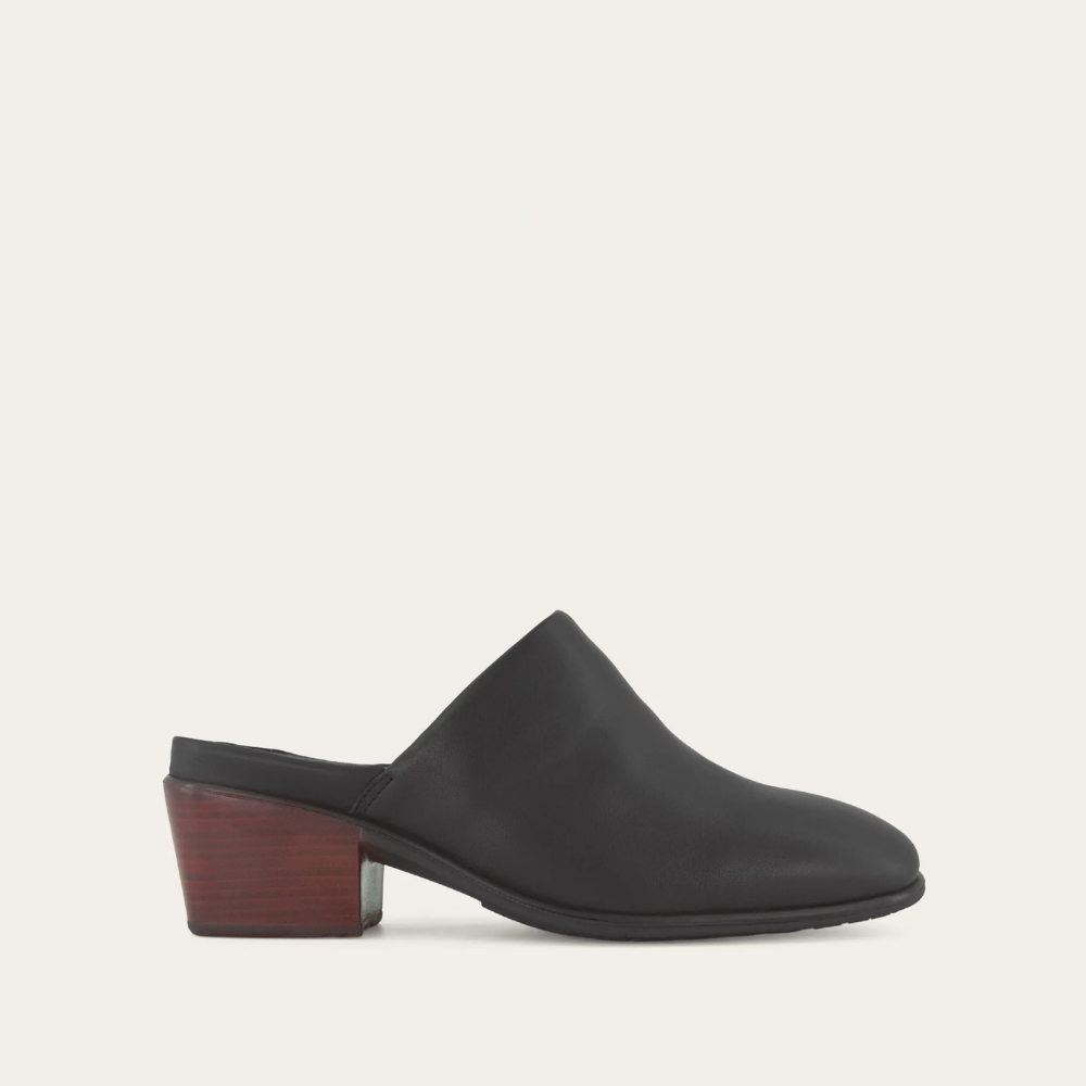 Dedicate in Jet Black Leather, product view 1