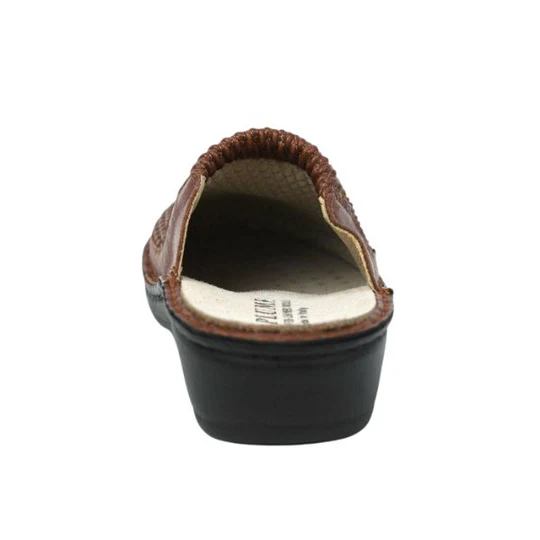 La Plume - Flex Weave Stretch Fabric Slip-On