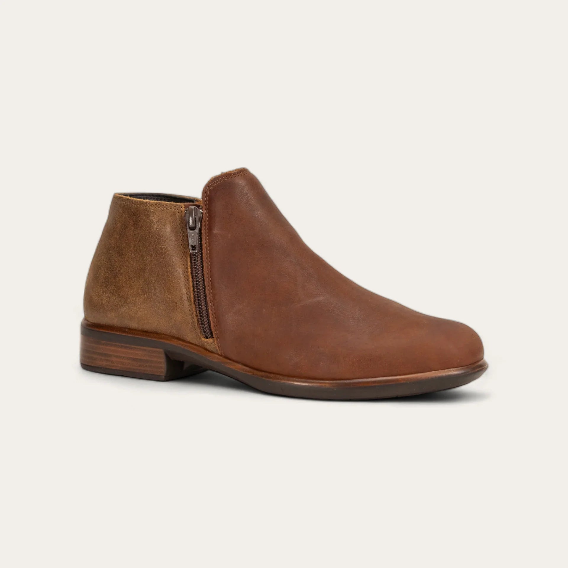 NAOT - HELM - SIZE 36 - BROWN