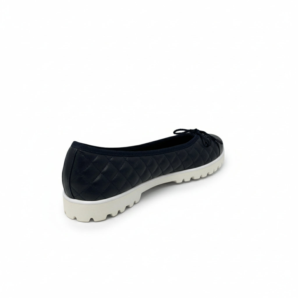 PAUL MAYER - BEST LUG SOLE - SIZE 6.5 - PATENT NAVY / NAPPA NAVY (WHITE SOLE)