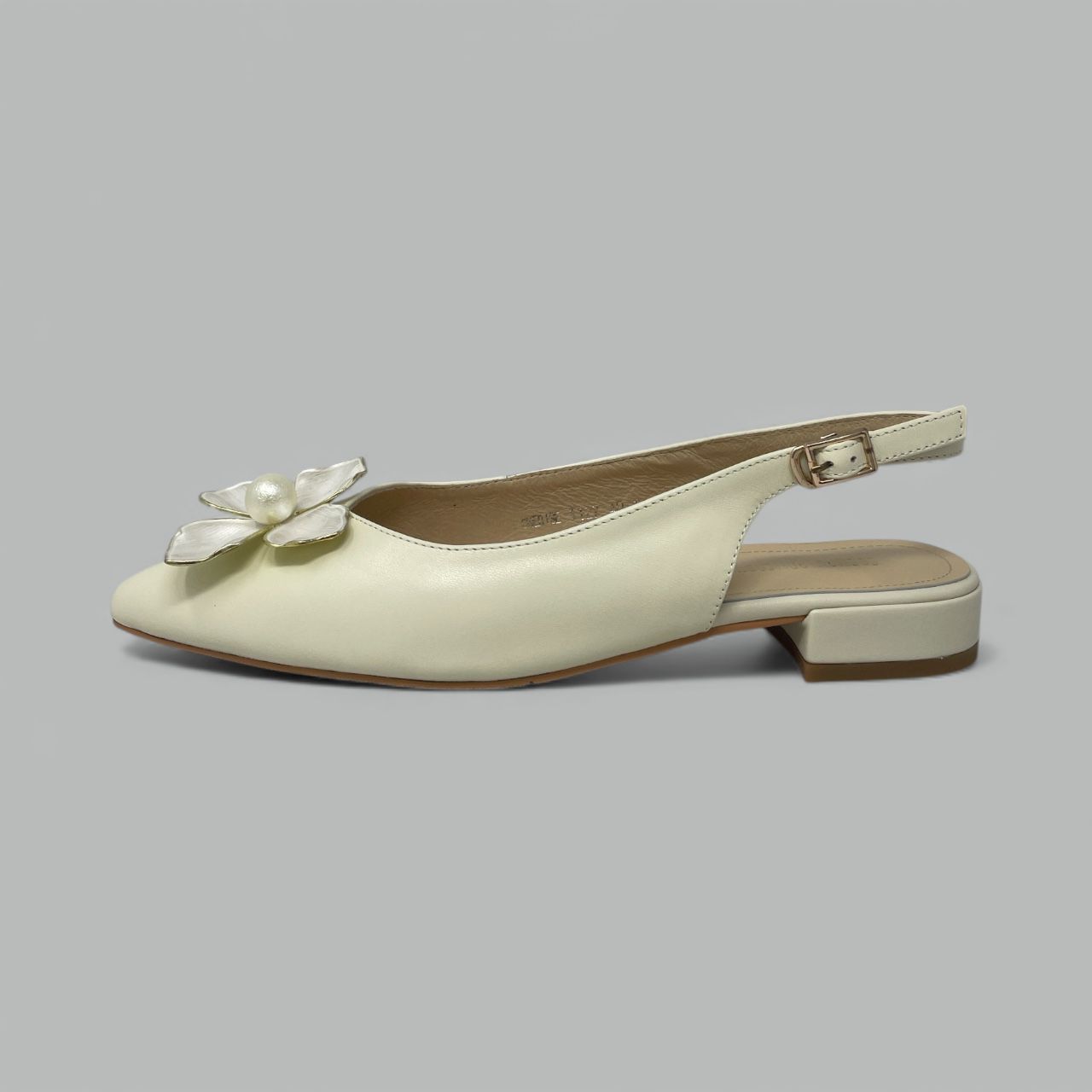 FRENCH COMFORT - CHERISE - SIZE 6 - BEIGE