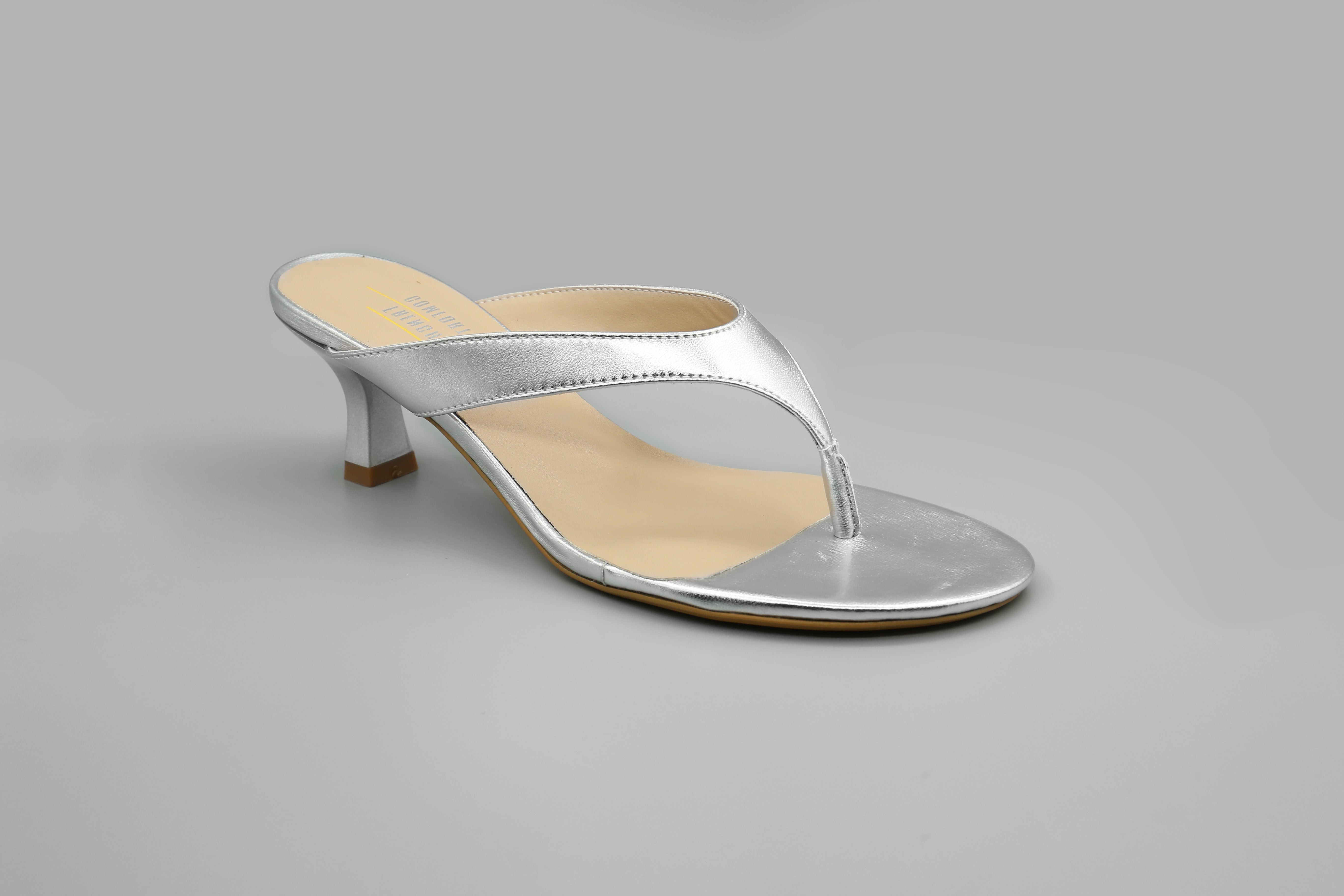 FRENCH COMFORT - LEAH - SIZE 10 - SILVER