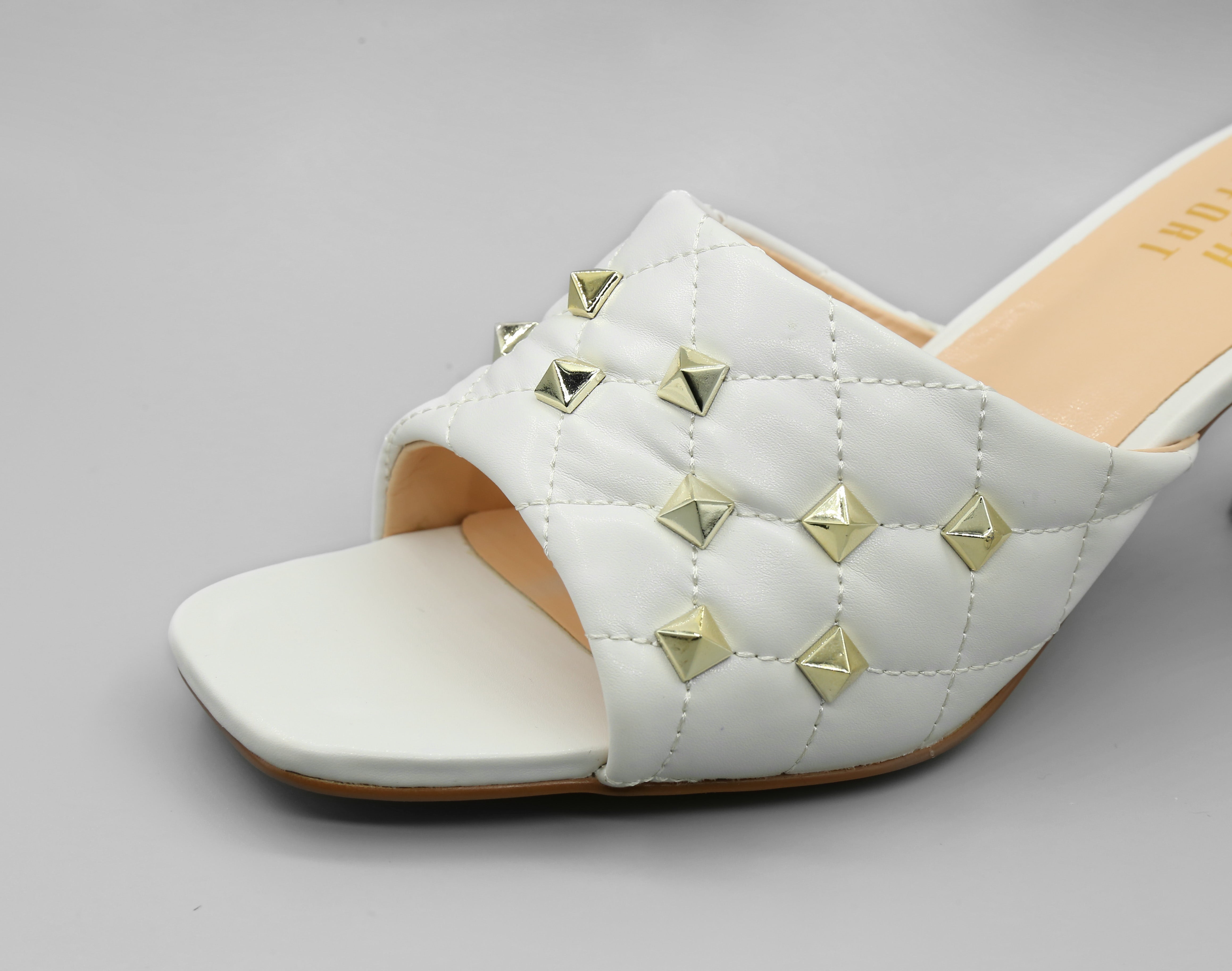 FRENCH COMFORT - VICTORIA - SIZE 9.5 - WHITE