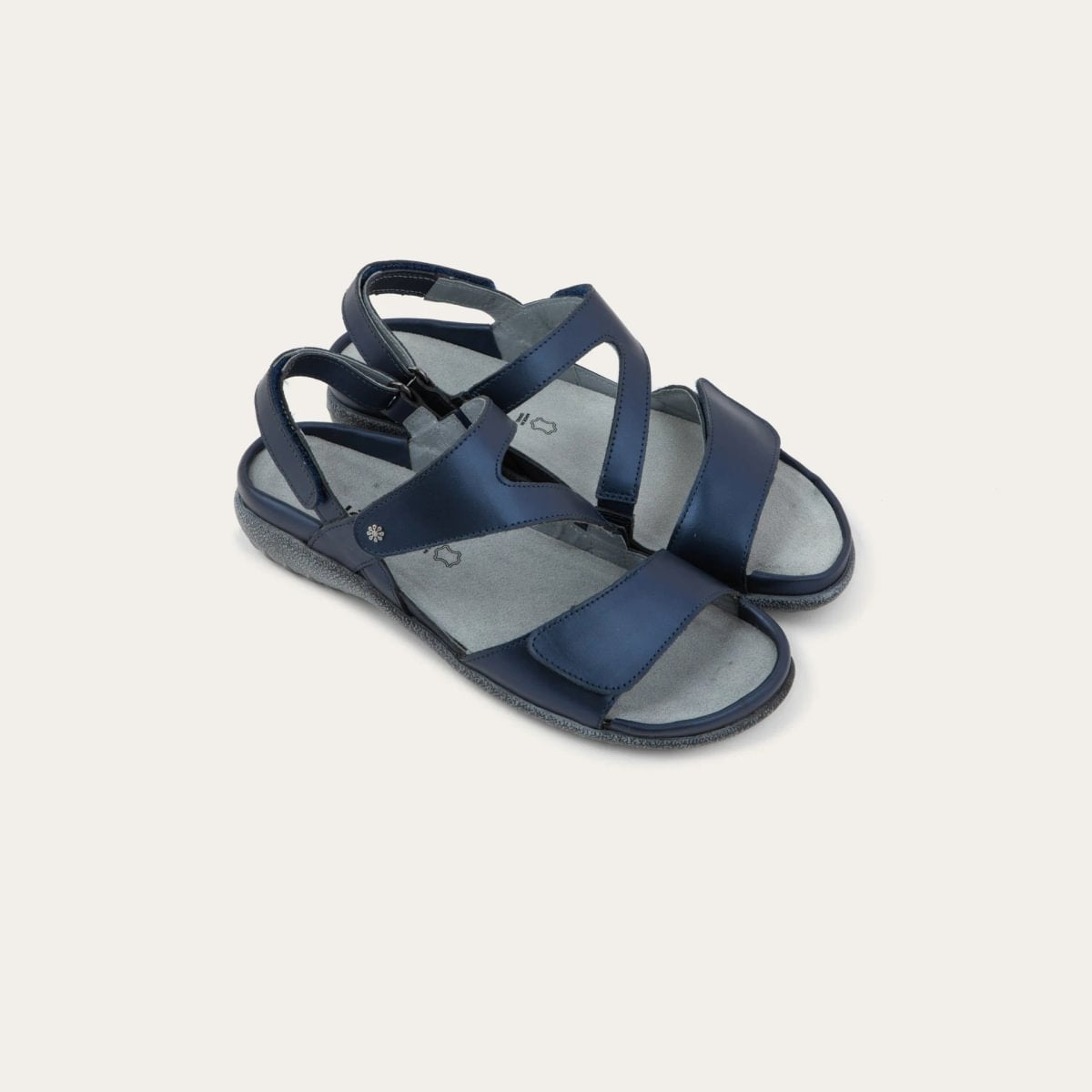 Kai in Polar Sea Leather, product view 5