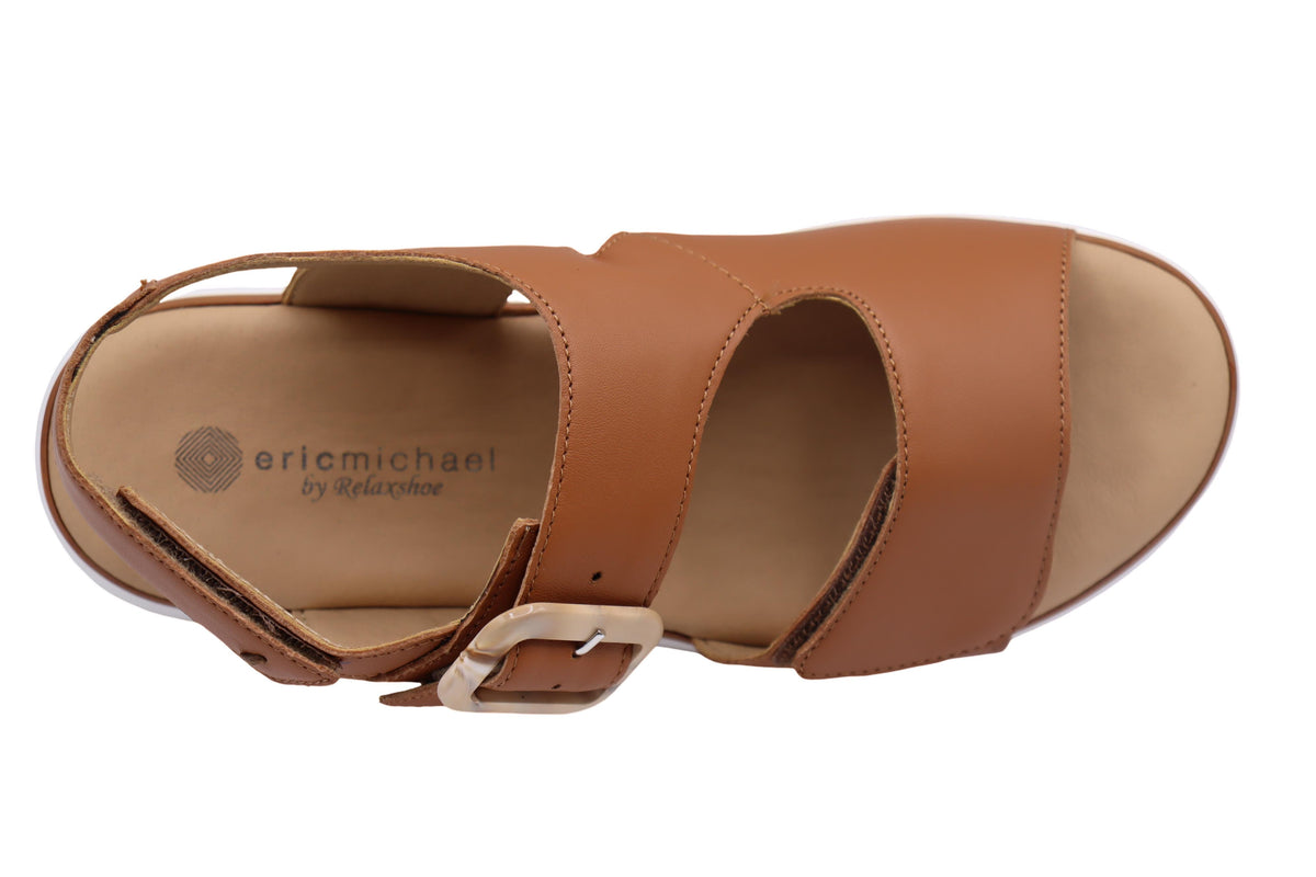 Eric Michael Luisa in Cognac — view 9