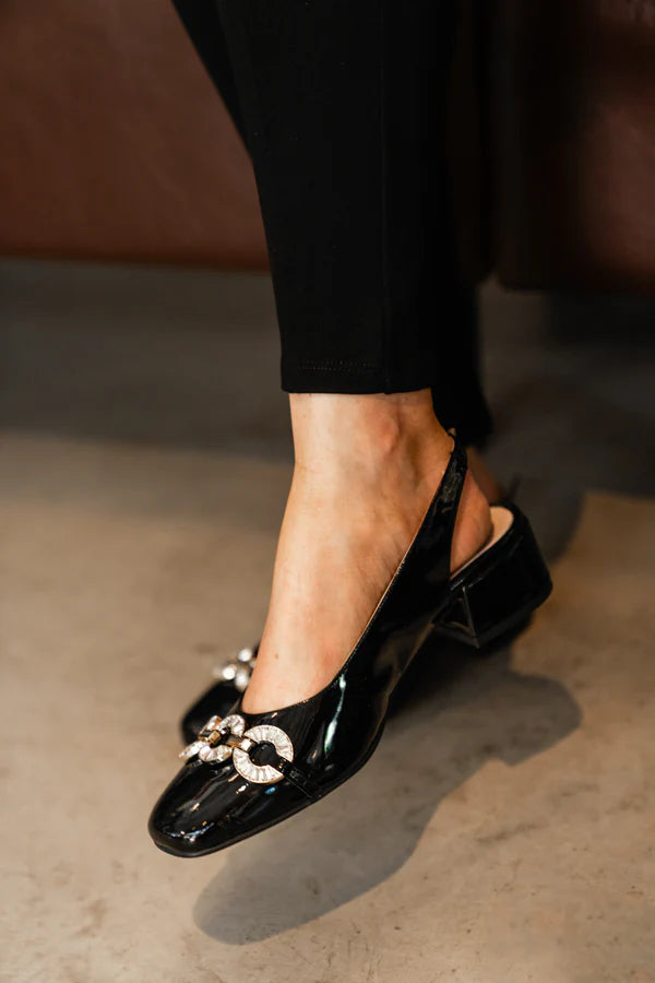 PATRICIA GREEN - AUBREY CRYSTAL SLINGBACK - SIZE 6 - BLACK PATENT