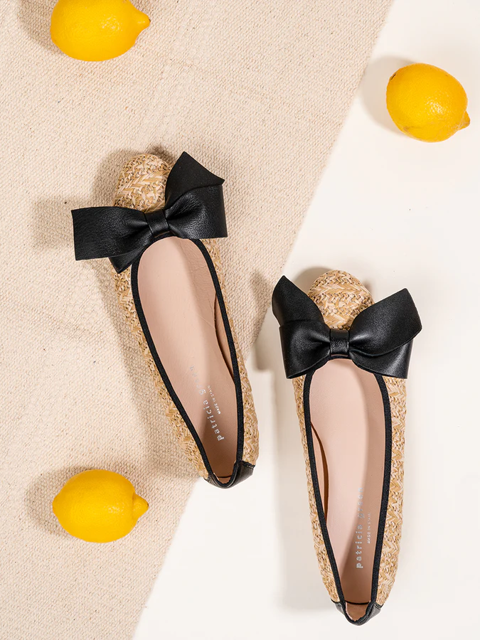 PATRICIA GREEN - ST. TROPEZ RAFFIA BALLET FLAT - SIZE 8 - BLACK/TAN