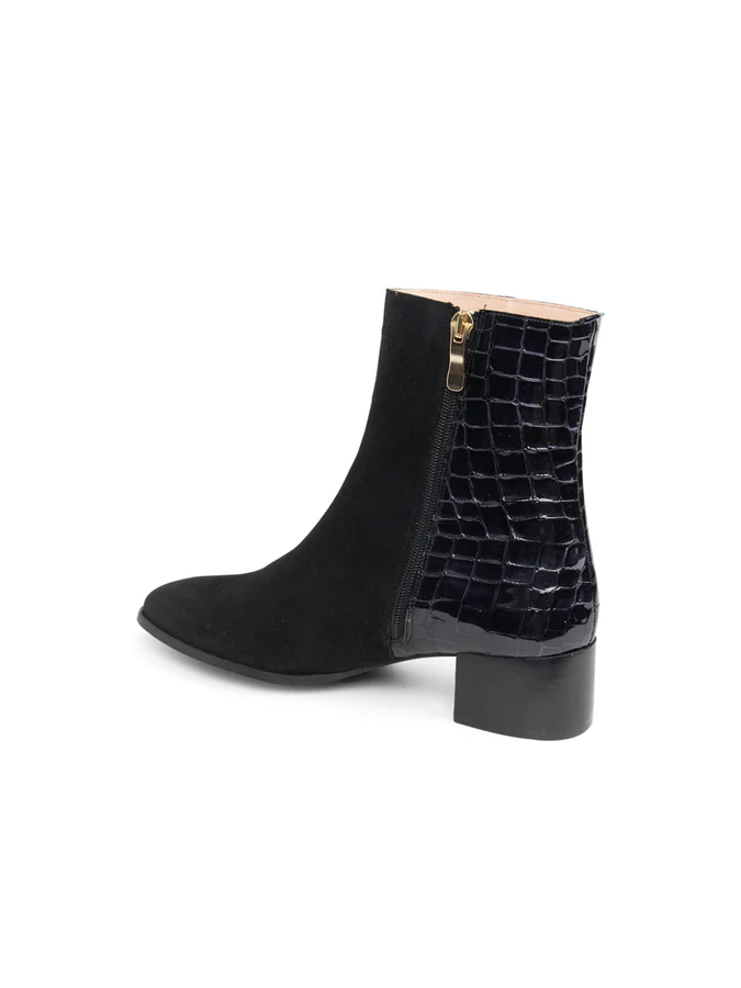 PATRICIA GREEN - DYLAN BOOT - SIZE 10 - BLACK