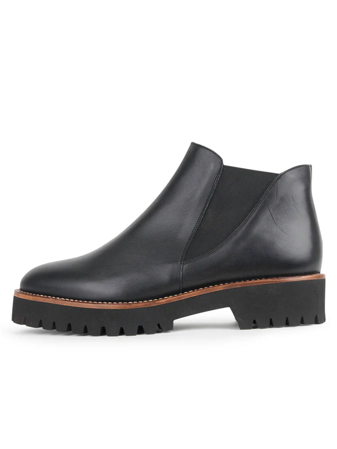 PATRICIA GREEN - RANDALL LUG BOOT - SIZE 8 - BLACK