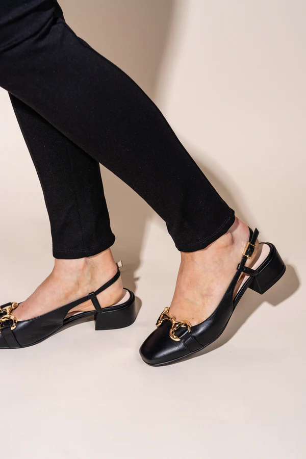 PATRICIA GREEN - HARLOW HORSEBIT SLINGBACK - SIZE 7 - BLACK