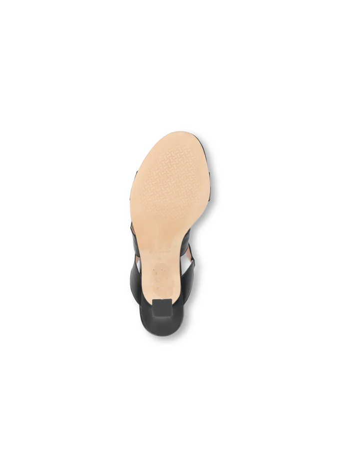 Patricia Green - Sophia 3 Strap Scallop Sandal