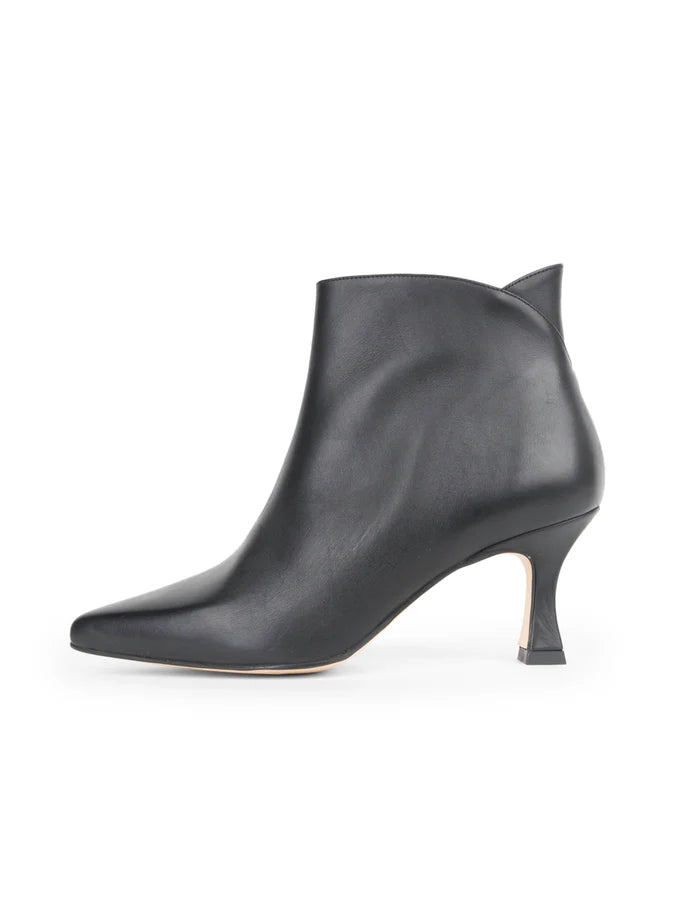 PATRICIA GREEN - TORY KITTEN HEEL BOOTIE - SIZE 9 - BLACK