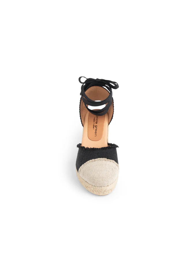 PATRICIA GREEN - ELLE CAP TOE LACE UP ESPADRILLE - SIZE 6 - BLACK/NATURAL