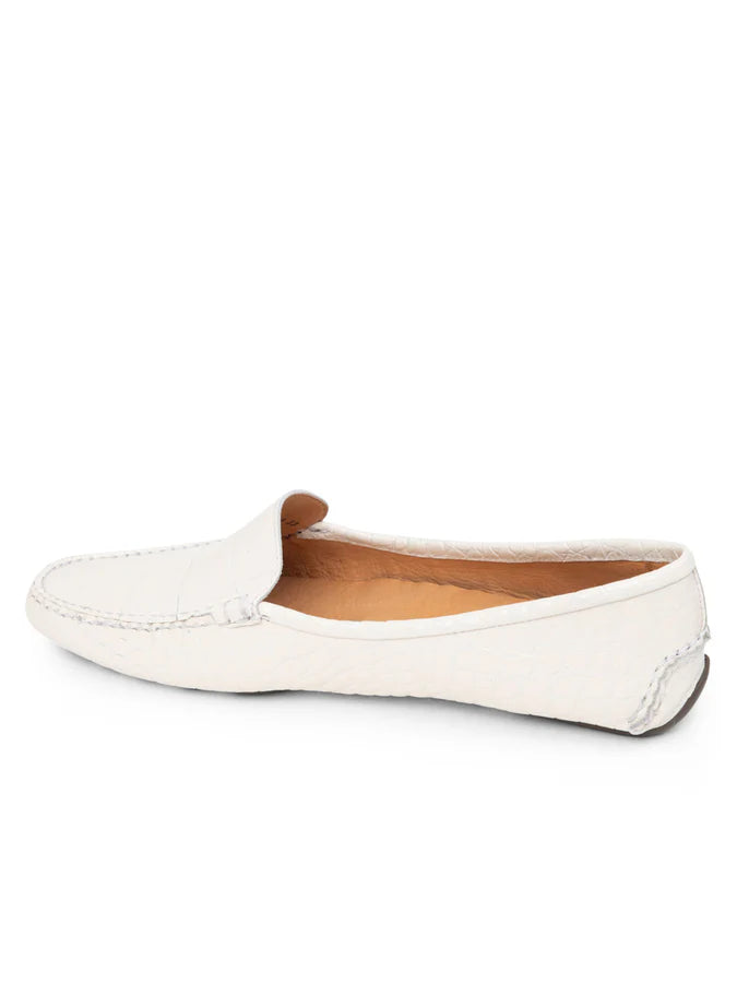 PATRICIA GREEN - JILLIAN DRIVING MOCCASIN IN CROCODILE - SIZE 7 - BONE CROCODILE