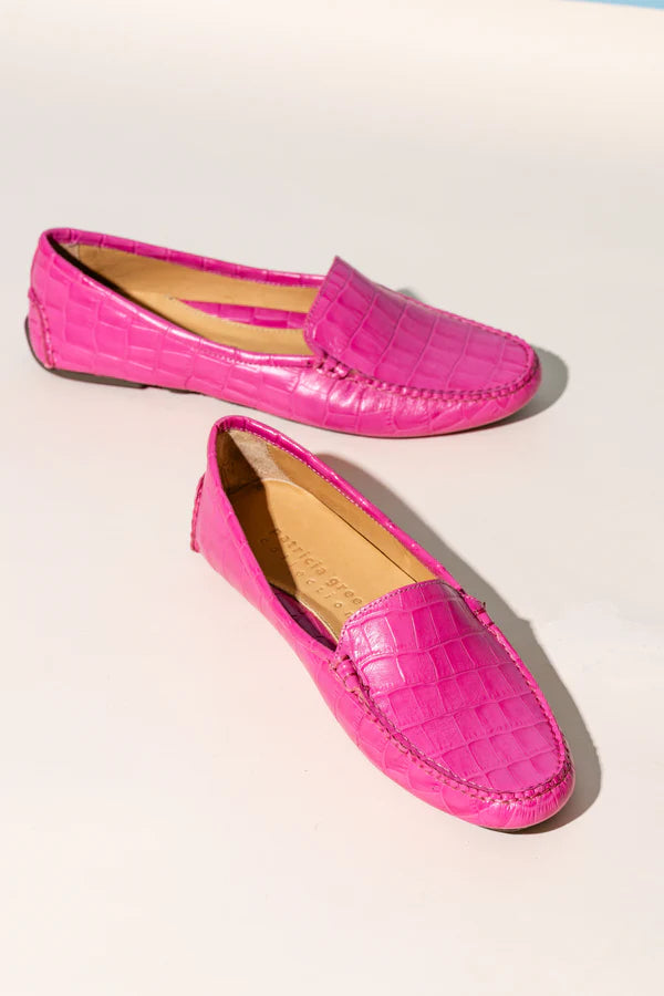 PATRICIA GREEN - JILLIAN DRIVING MOCCASIN IN CROCODILE - SIZE 6.5 - HOT PINK CROCODILE