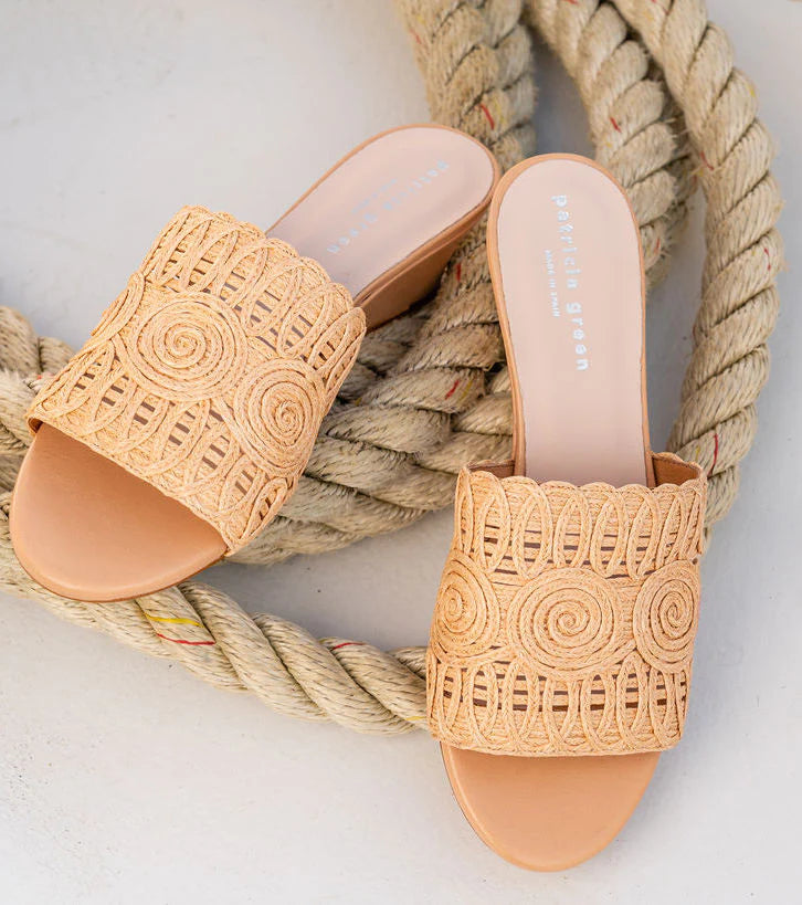 PATRICIA GREEN - SIESTA SWIRLED RAFFIA WEDGE - SIZE 7 - NATURAL