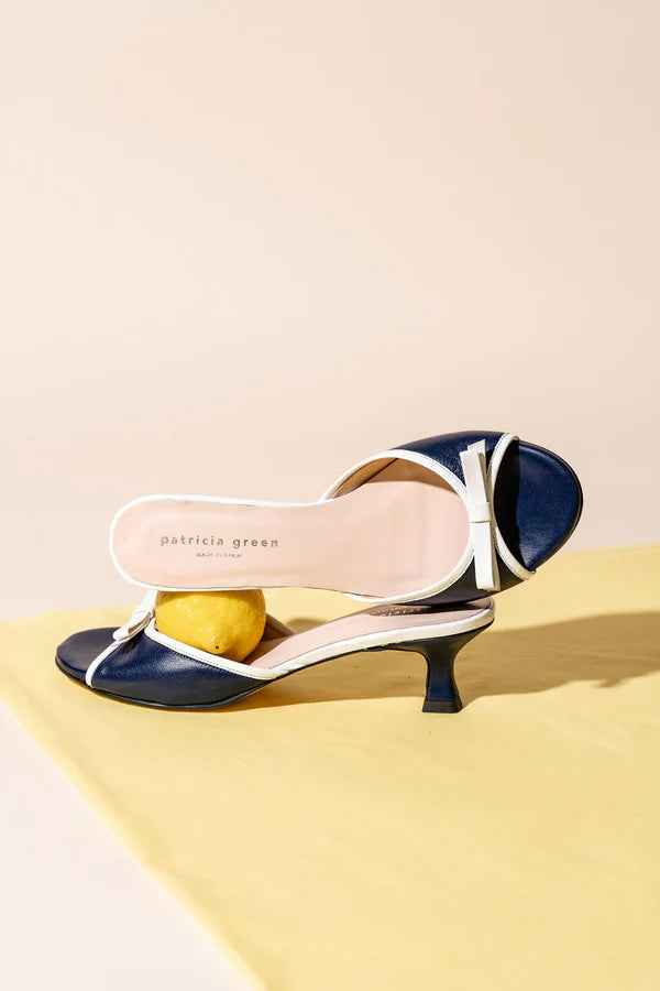 PATRICIA GREEN - BETTYE PEEP TOE KITTEN HEEL - SIZE 6 - NAVY/WHITE