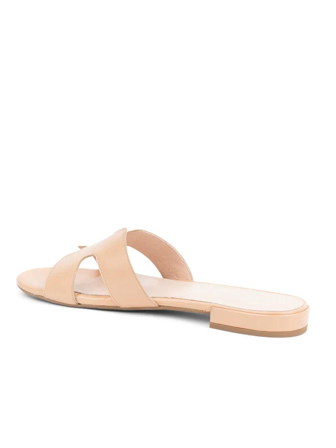 PATRICIA GREEN - HALLIE FLAT SANDAL - SIZE 7 - NUDE LEATHER