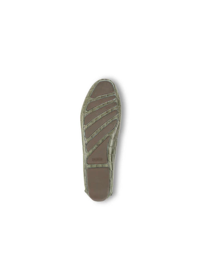 PATRICIA GREEN - JILLIAN DRIVING MOCCASIN IN CROCODILE - SIZE 10 - OLIVE CROCODILE