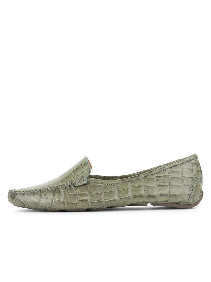 PATRICIA GREEN - JILLIAN DRIVING MOCCASIN IN CROCODILE - SIZE 10 - OLIVE CROCODILE