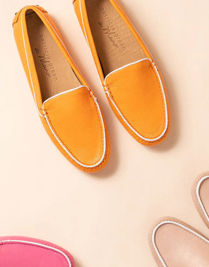 PATRICIA GREEN - JILL PIPED DRIVING MOCCASIN - SIZE 7 - TANGERINE