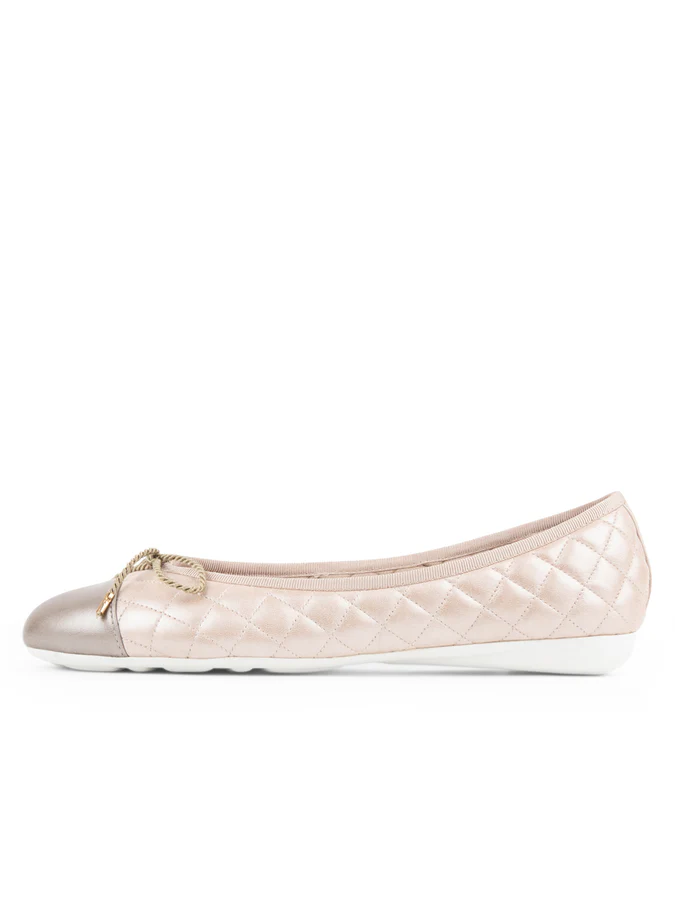 PAUL MAYER - BEST QUILTED LEATHER BALLET FLAT - SIZE 6.5 - PEWTER/PEARL METALLIC