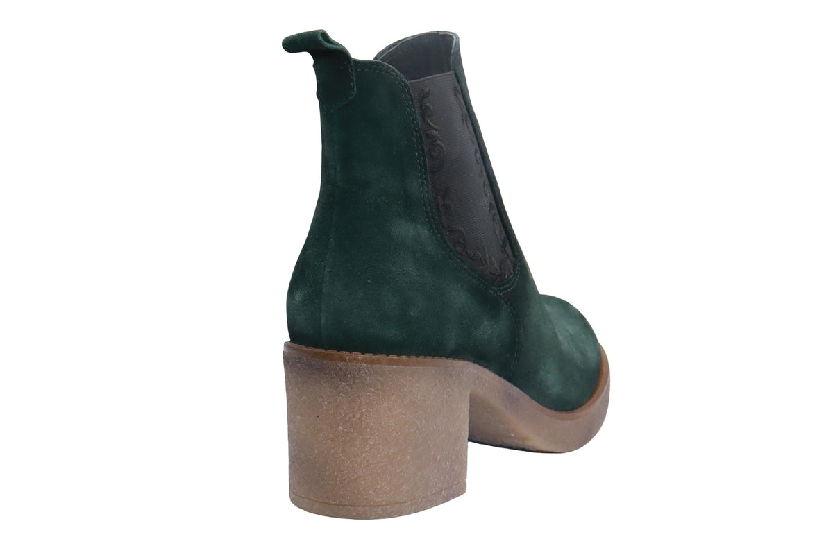 Eric Michael Perla in Green — view 9