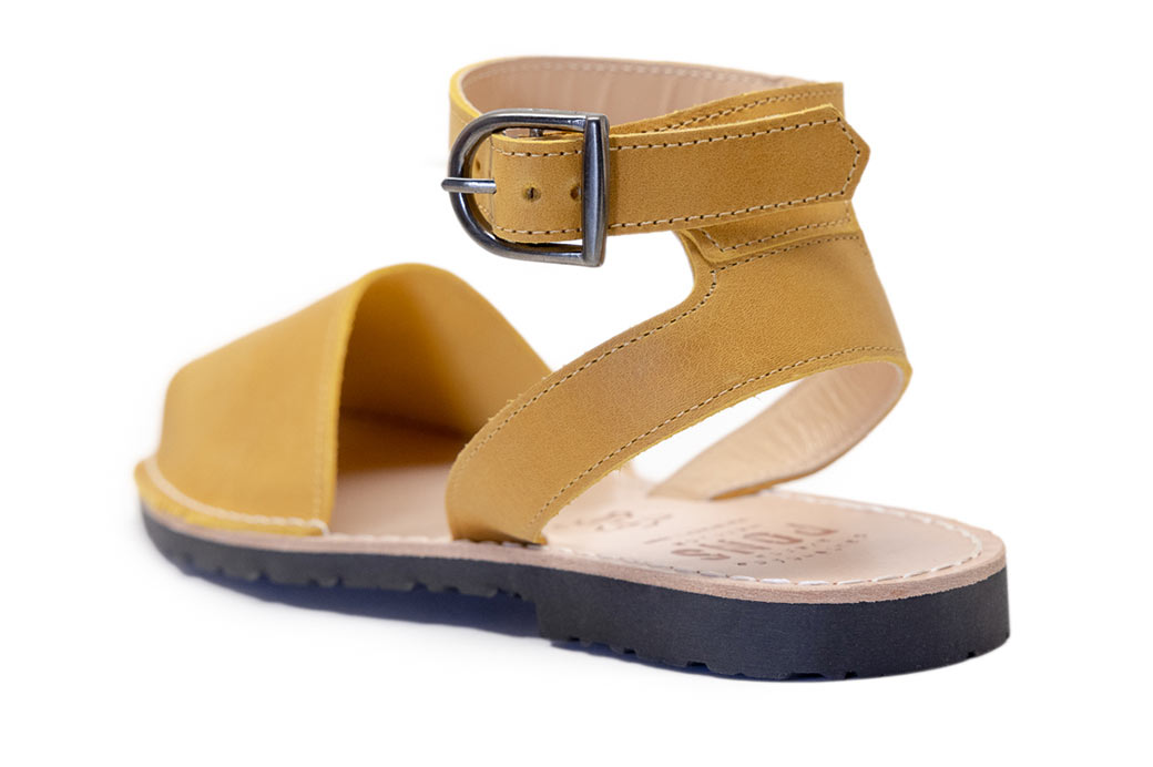 Pons Classic Strap, Saffron, gallery view 2