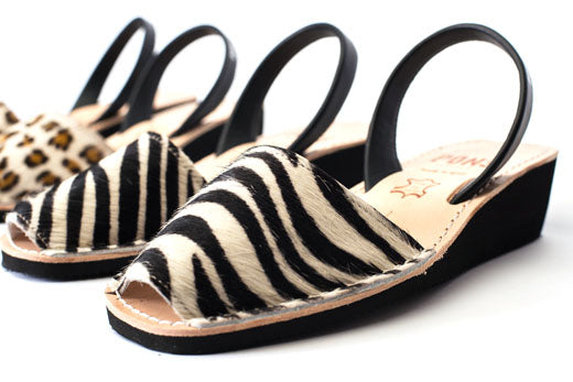Pons Wedge Animal Prints, Zebra, gallery view 3