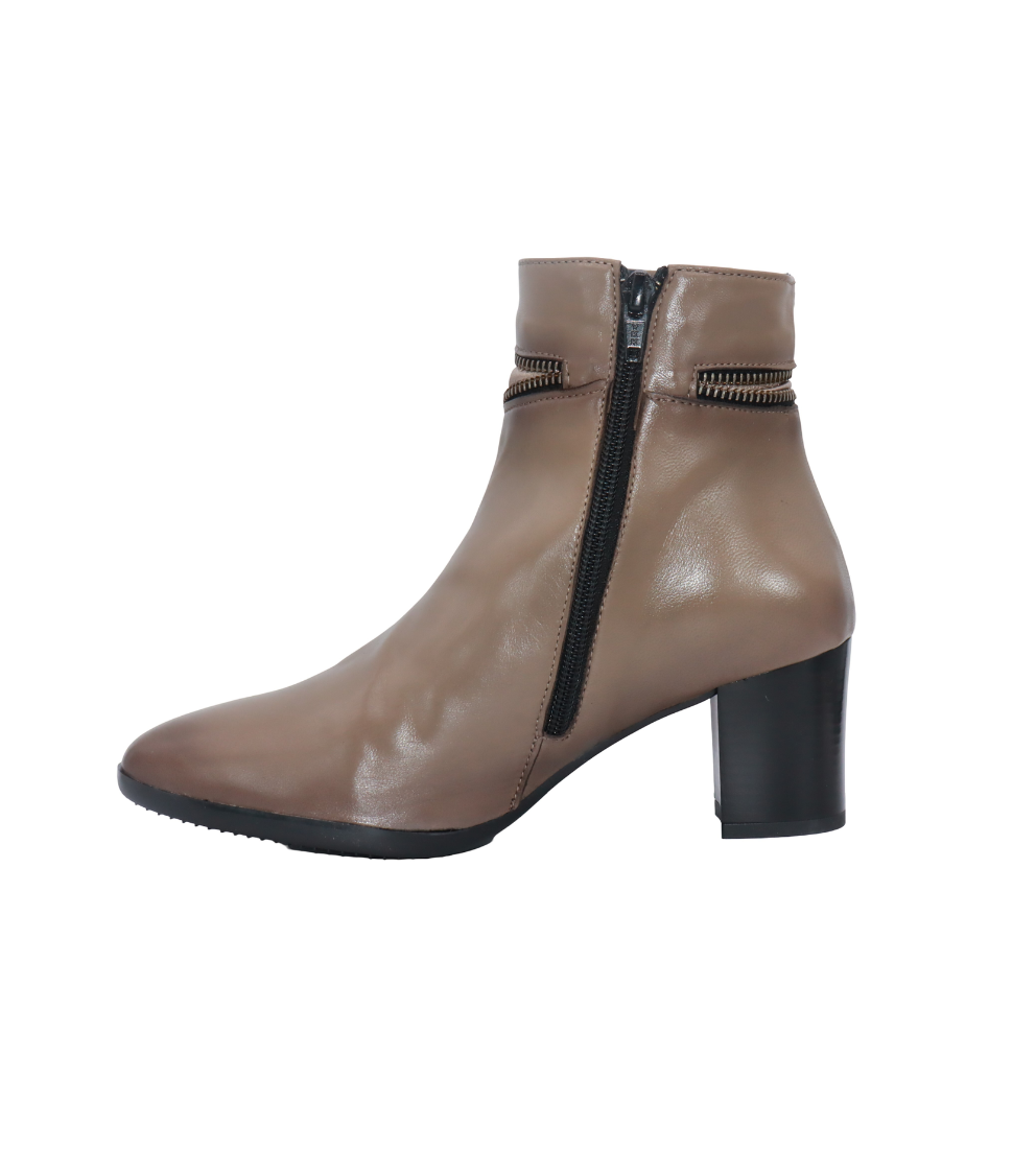 Eric Michael Reno in Taupe — view 4