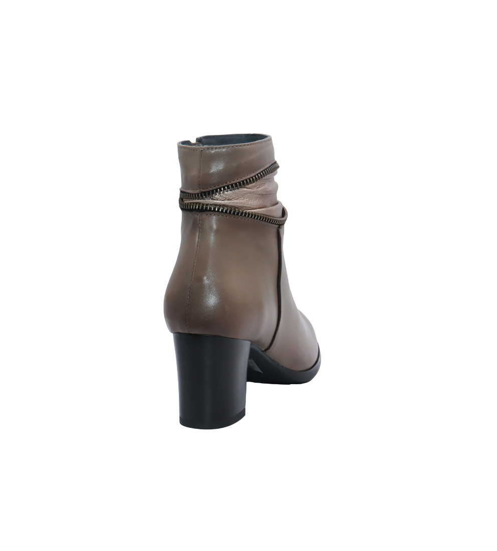 Eric Michael Reno in Taupe — view 7