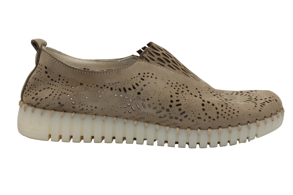 Eric Michael Stella in Beige — view 3