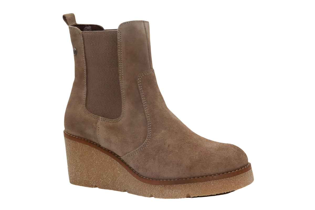 Eric Michael Sweden in Taupe — view 4