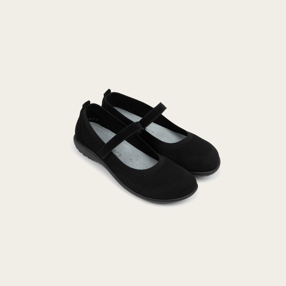 Taranaki in Black Knit, product view 5