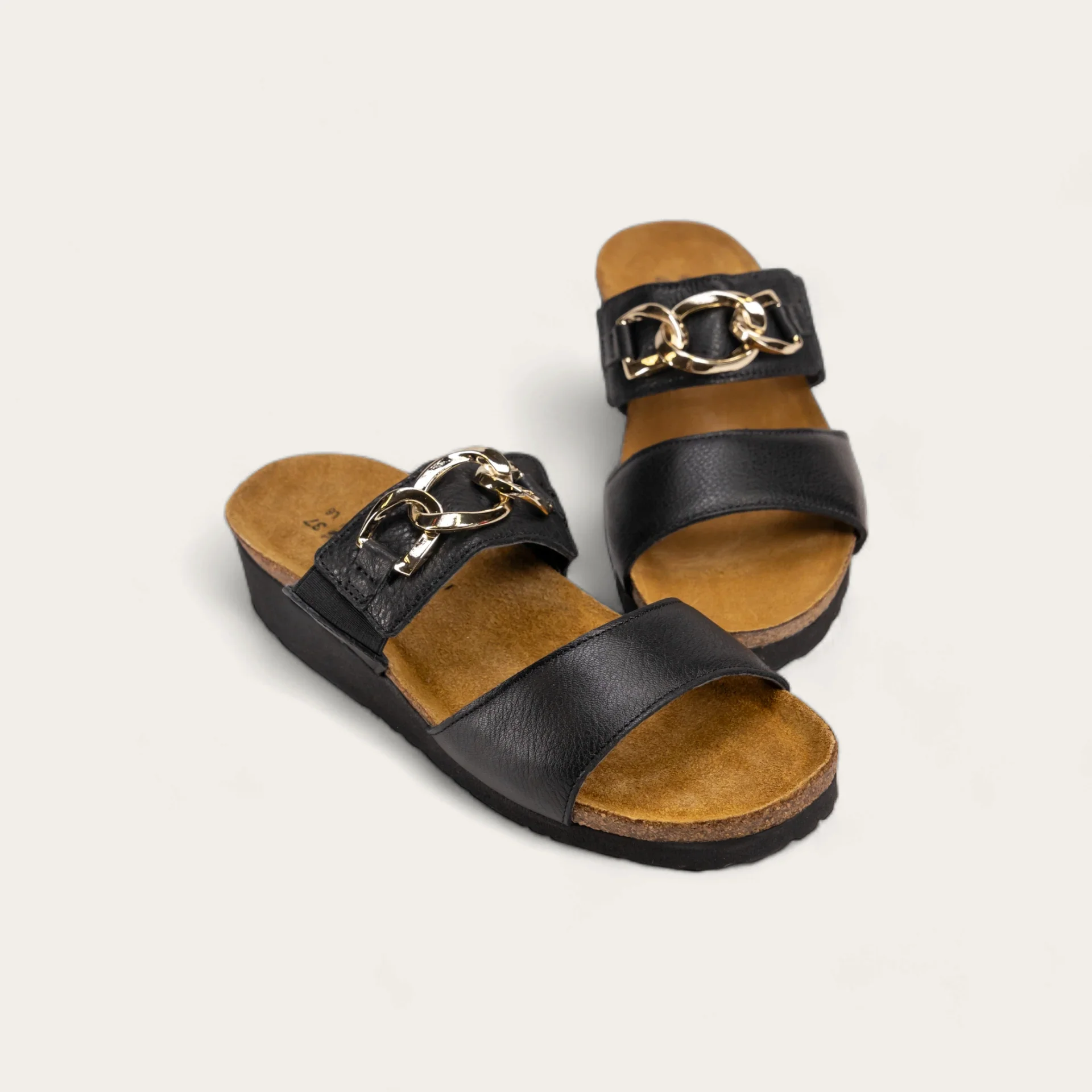 NAOT - VICTORIA - SIZE 37 - SOFT BLACK LEATHER
