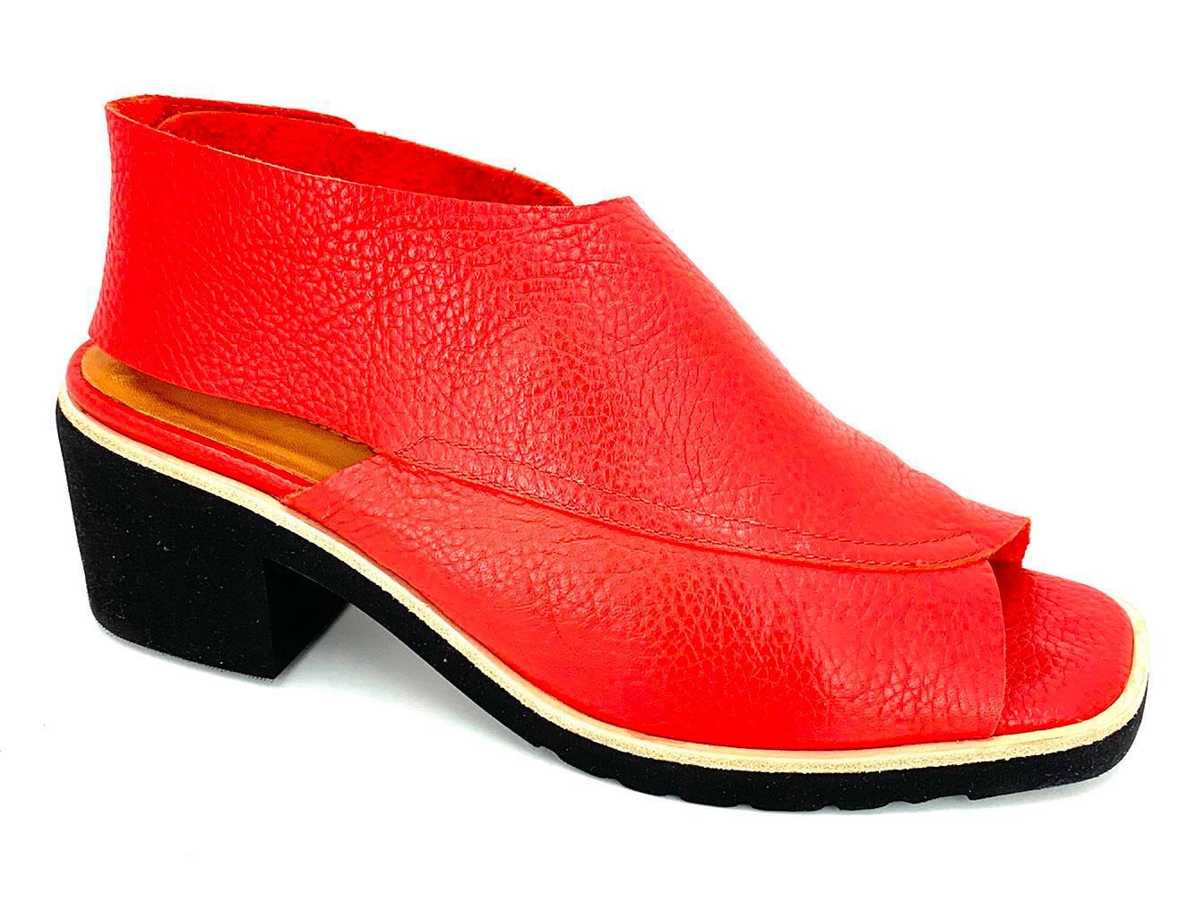 L'AMOUR DES PIEDS – QIANA - SIZE 8.5 - RED